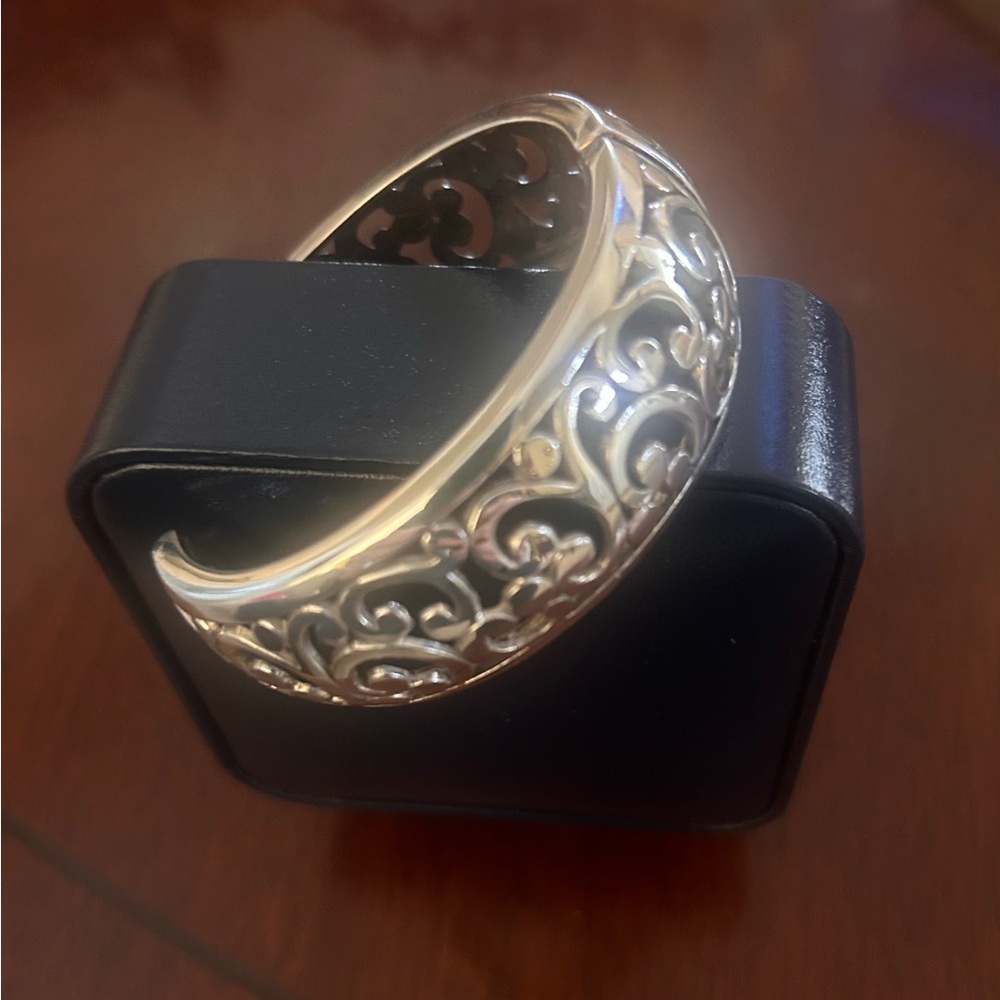 Brighton Contempo Hinged Bangle Bracelet - Picture 2 of 2
